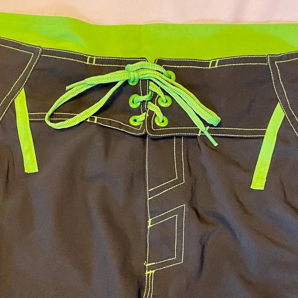 Nike Board Shorts Black and Green Lace Front Side Zip Pocket Men's 36